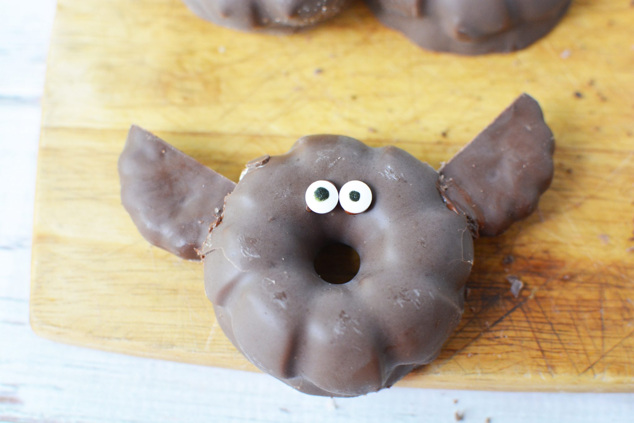 No Bake Halloween Bat Cookies Recipe - The Rebel Chick