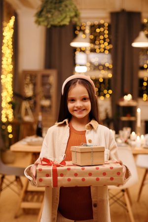 5 Creative Ways To Surprise Your Daughter This Christmas