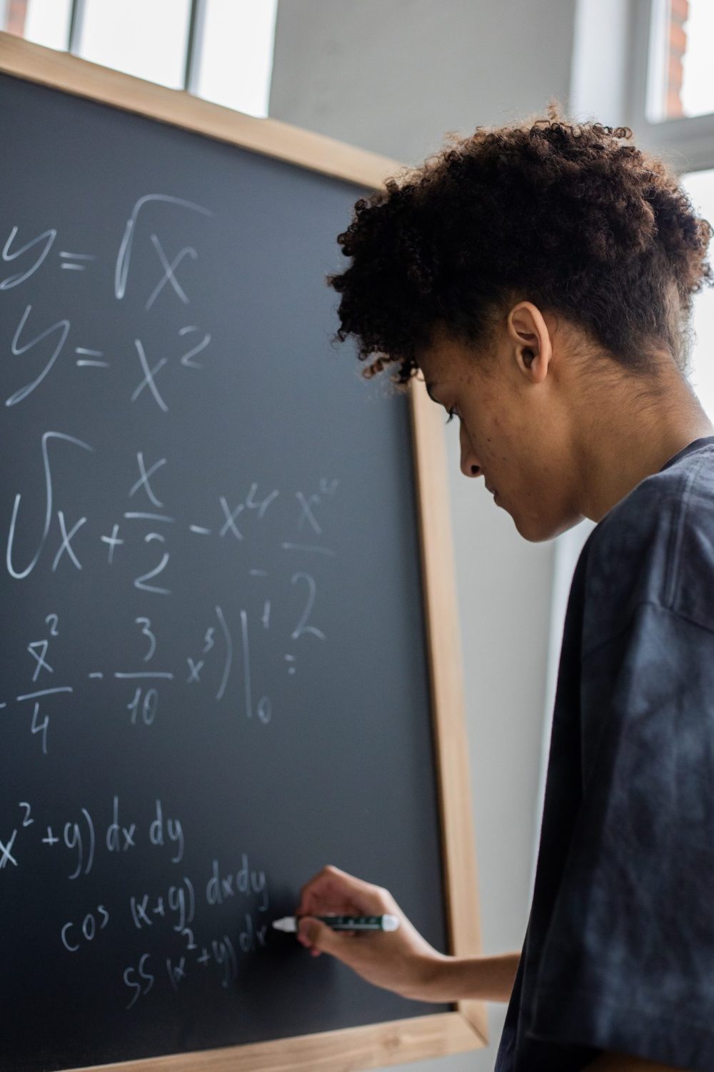 Mastering the Challenges of IB Mathematics: Strategies and Tips for Success