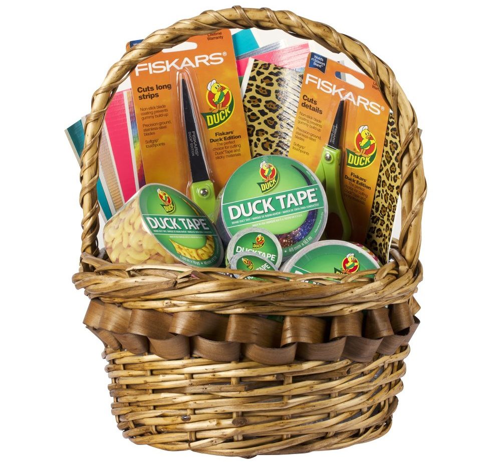 Must Have Items for a Holiday Housewarming Gift Basket