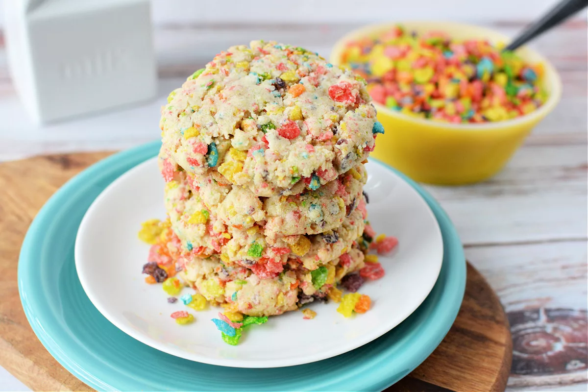 cookies filled with cereal 