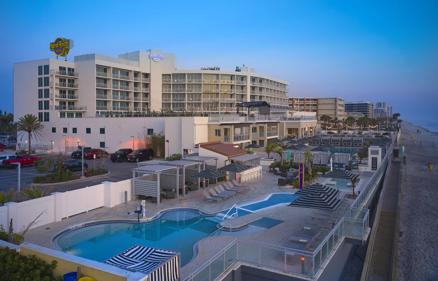 pool at the daytona beach hard rock resort