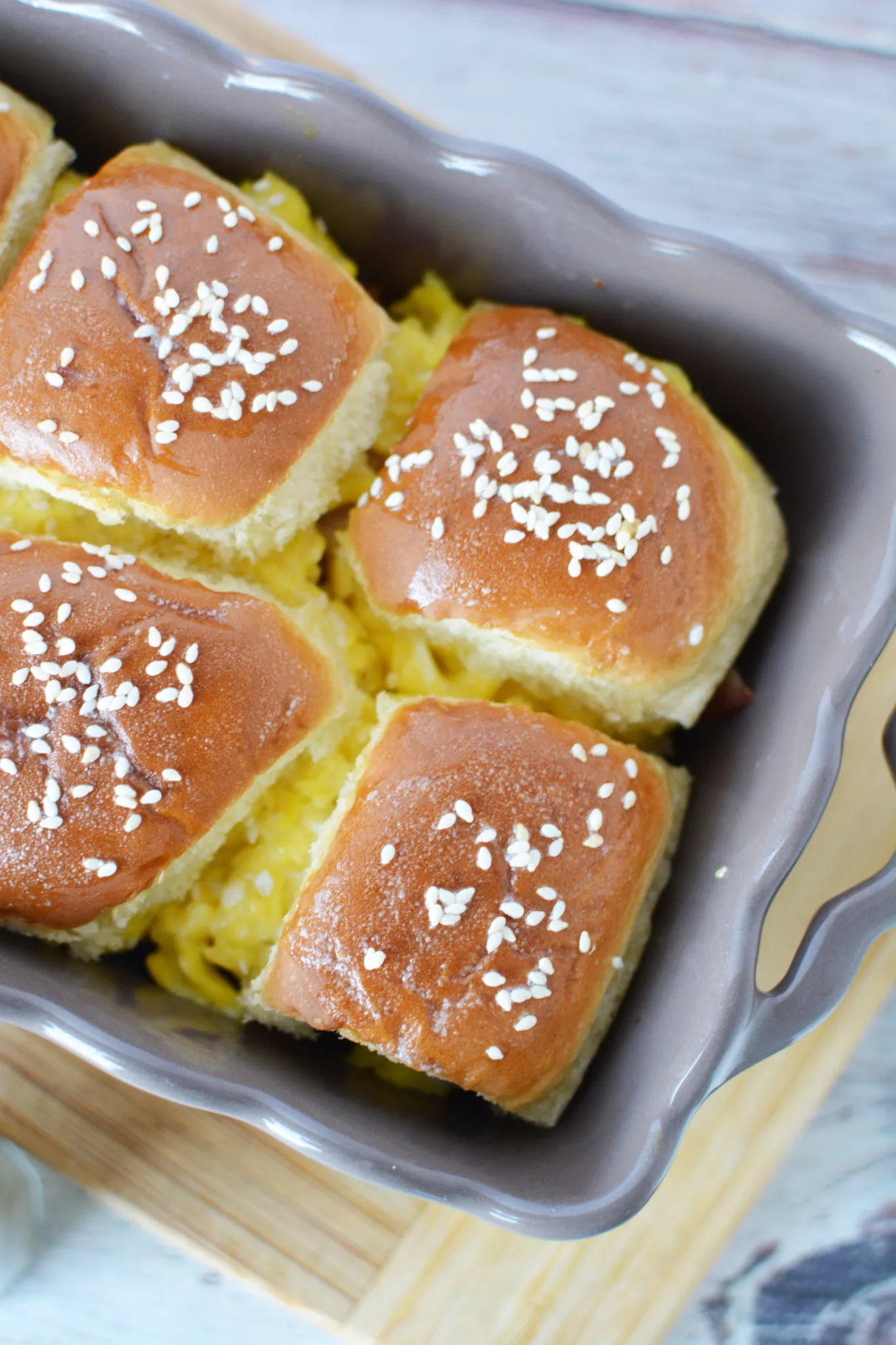 Hawaiian Roll Breakfast Sliders 