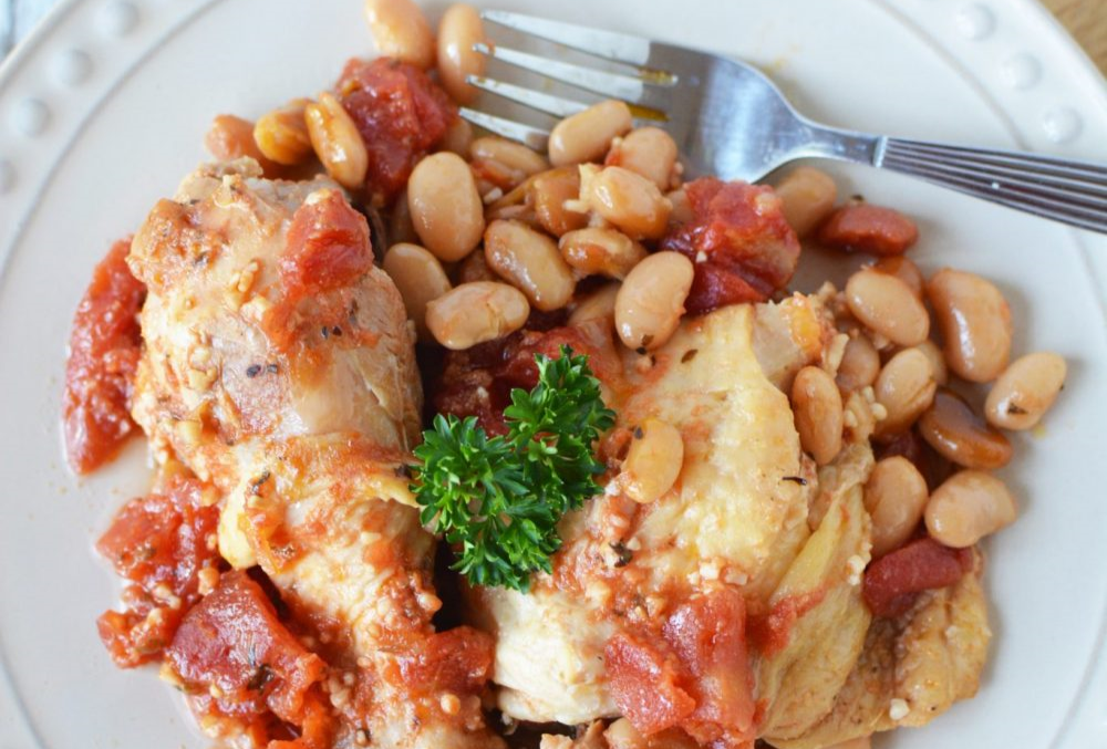 Slow Cooker Garlic Chicken with Beans