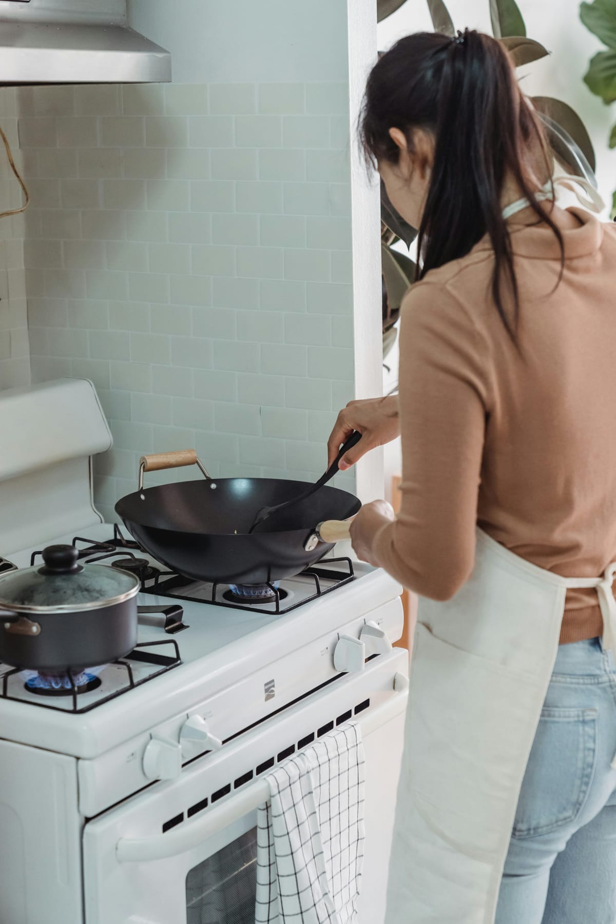 Seasoning Your Carbon Steel Wok_ Step-by-Step Instructions