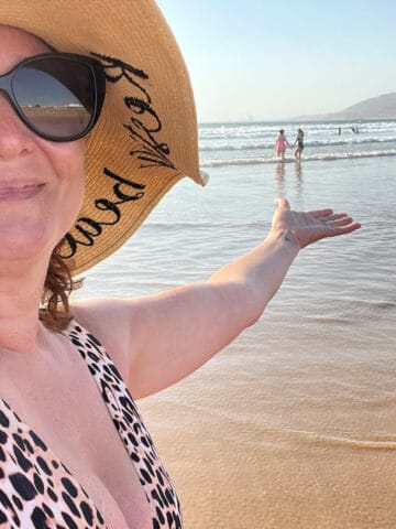 Jennifer on a Girls Beach Getaway