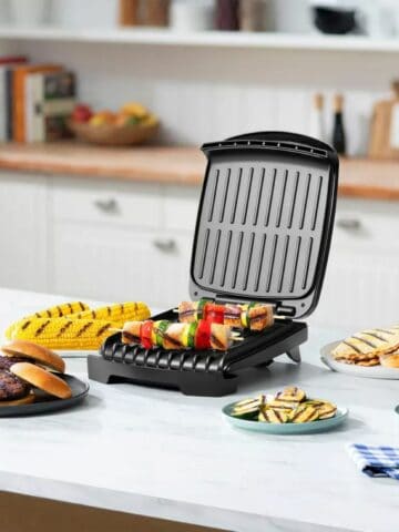 Gourmia GCG2635 Indoor Grill and Panini Press GIVEAWAY