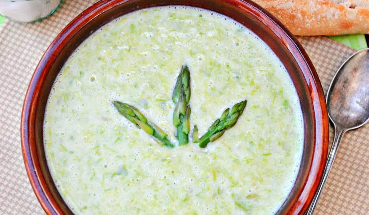 Cream of Asparagus Soup