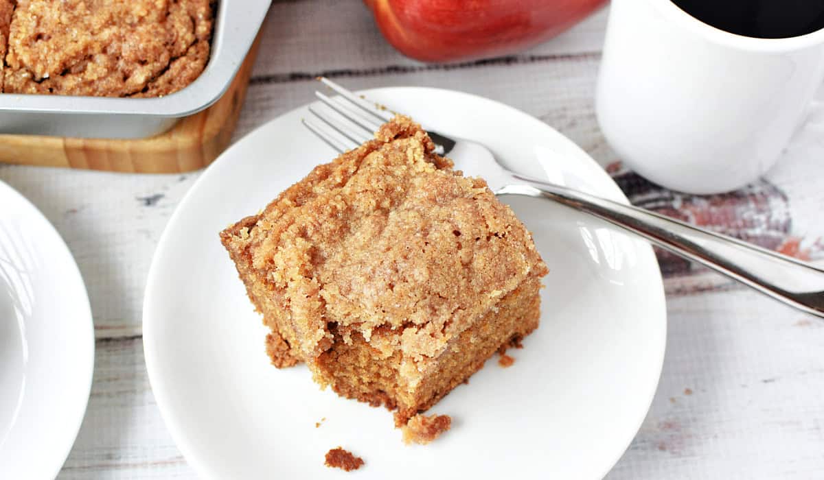 Applesauce Coffee Cake