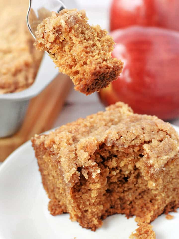 Applesauce Coffee Cake