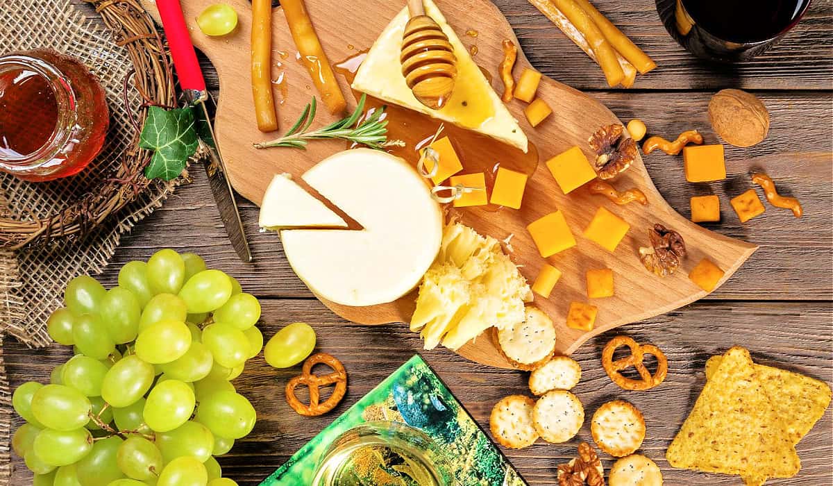 30 Finger Foods For the Best Summer Party Snacks