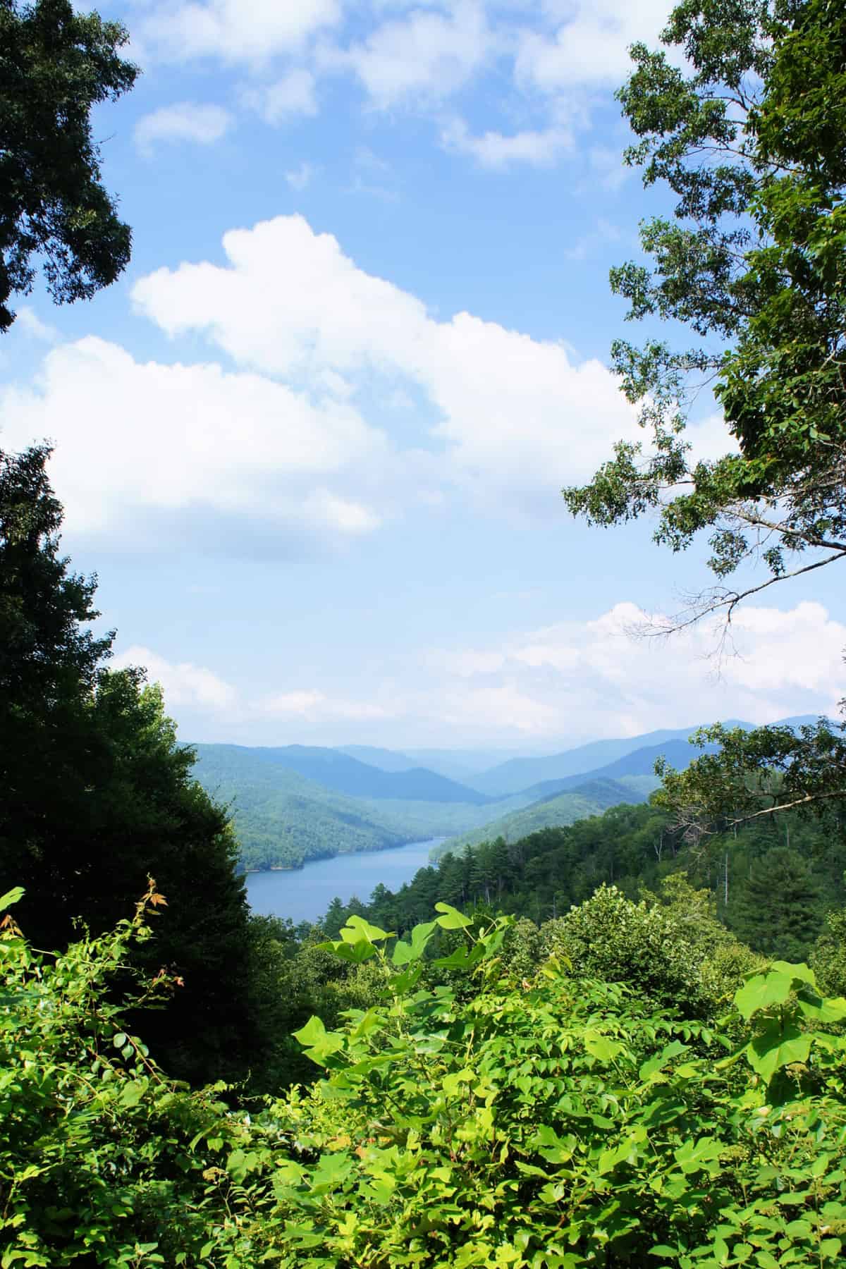 blue ridge parkway in north carolina smoky mountains