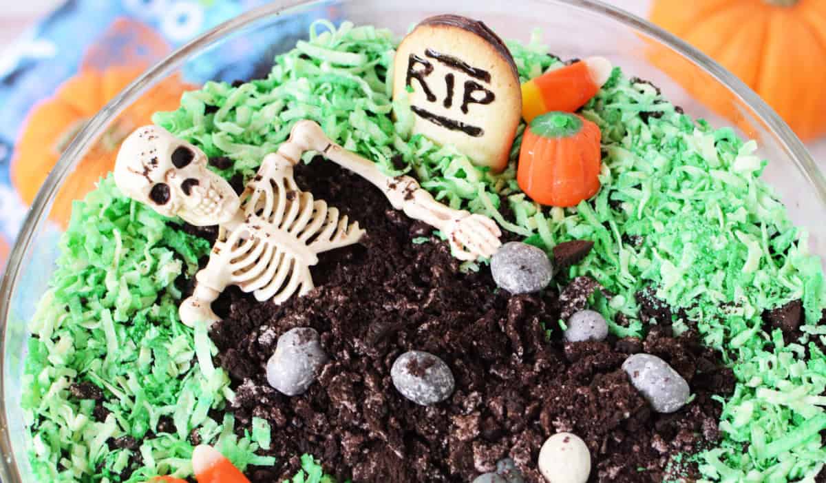Halloween Graveyard Dessert Trifle