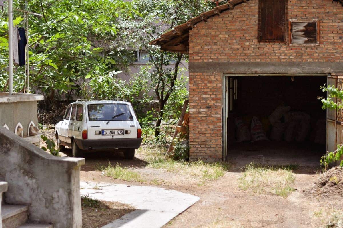 detached garage and car