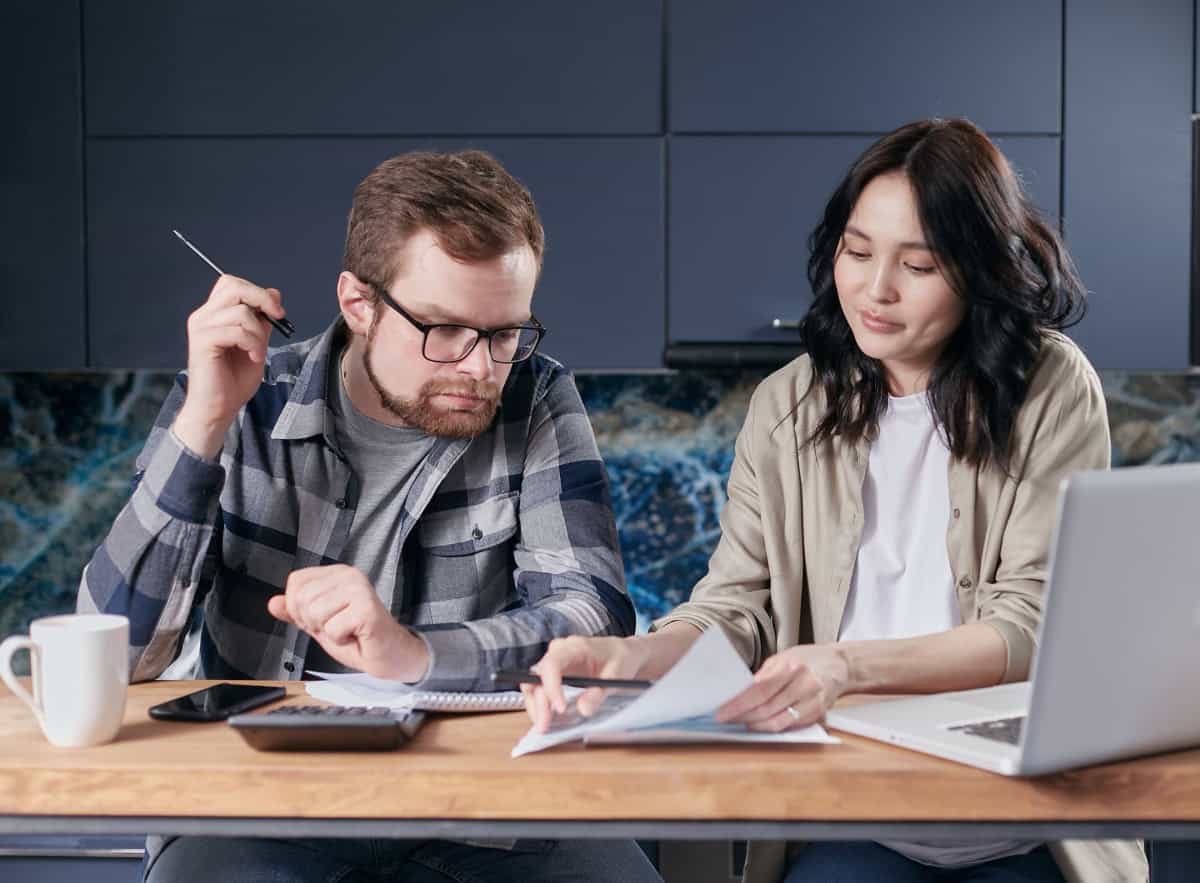couple doing a budget together